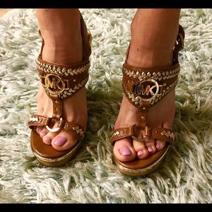 Michael Kors heels size 6